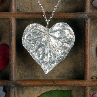 Heart Leaf Necklace English Pewter Leaf Jewellery Gifts | Image 2