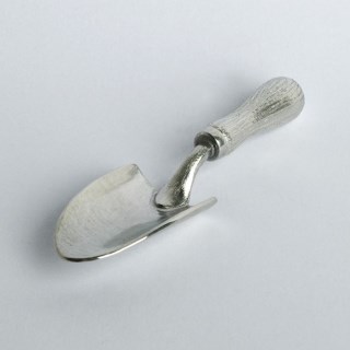 Garden Trowel Pewter Sugar Spoon | UK Handmade Spoons | Image 7